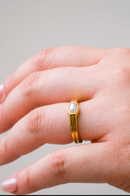 Pearl Glow Ring