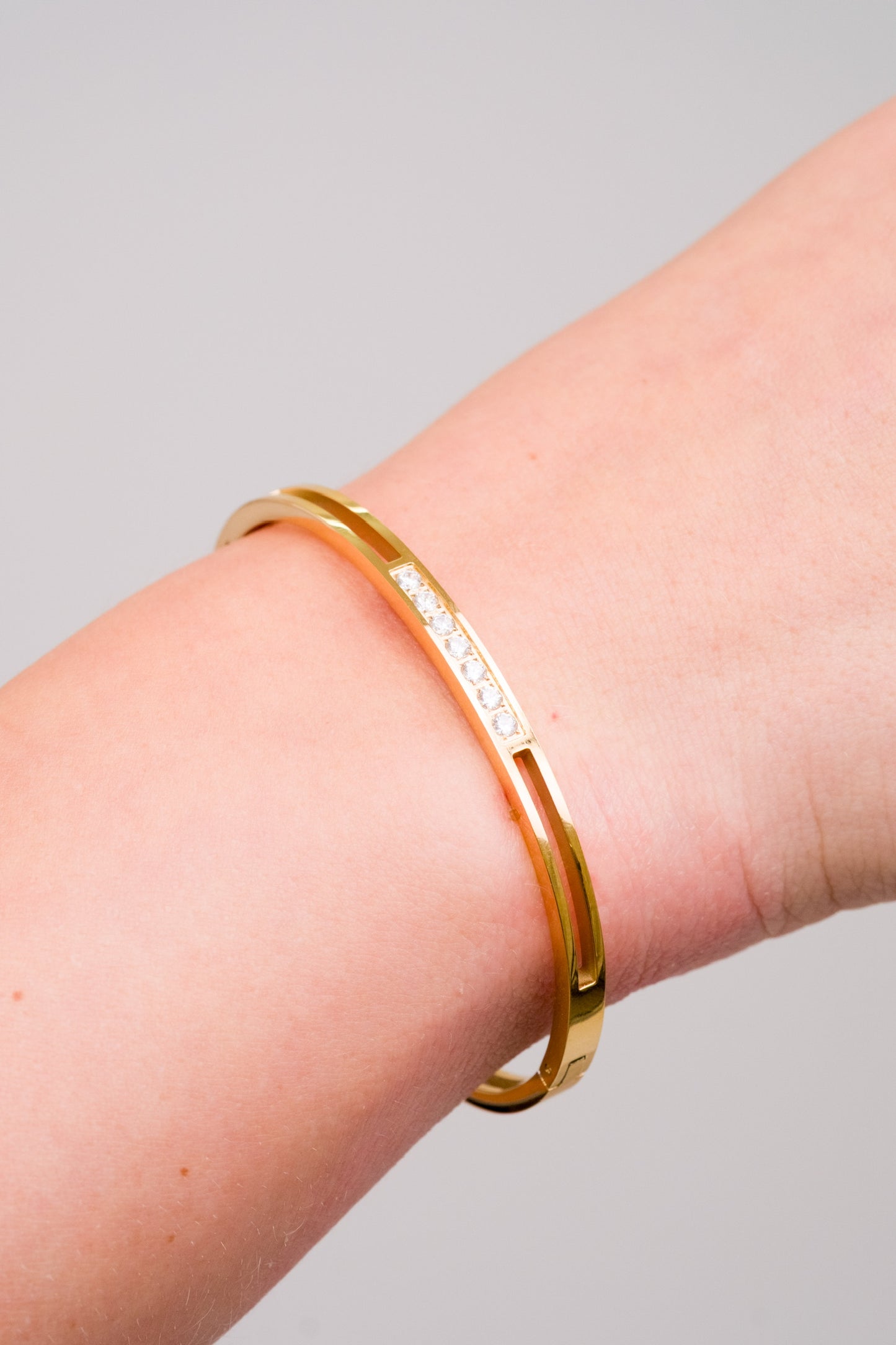 Floating Crystal Bracelet