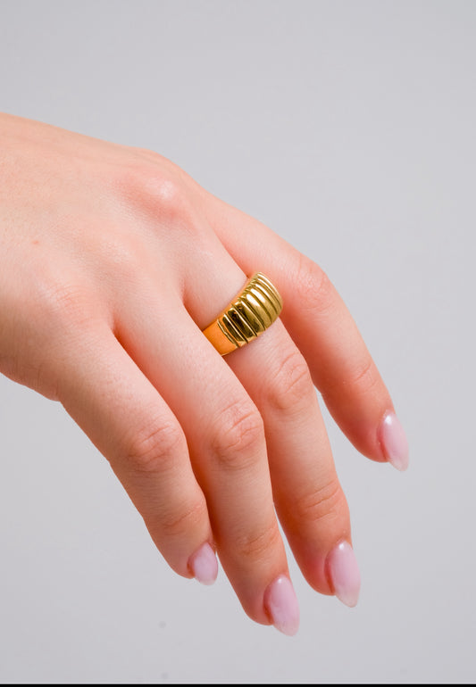 Bold band Ring