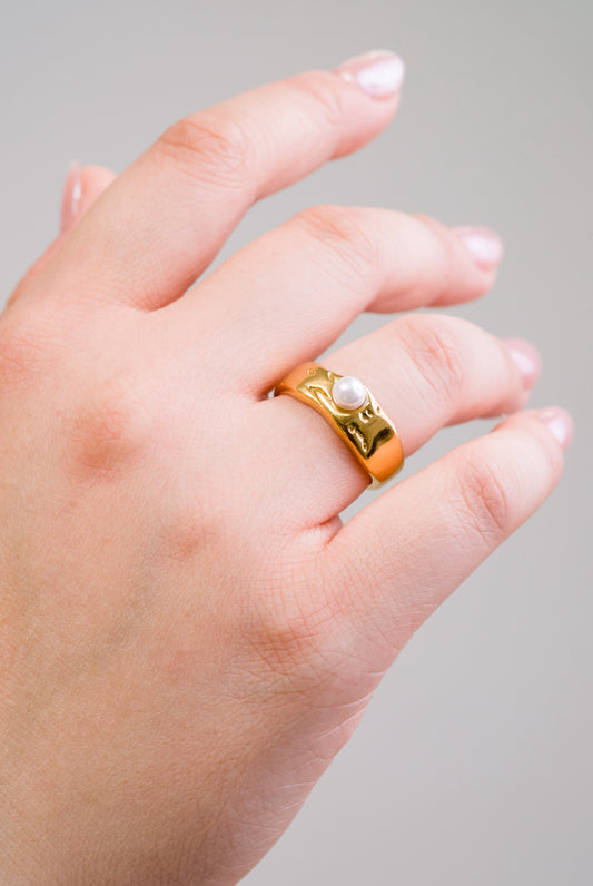 The Relic Pearl Ring
